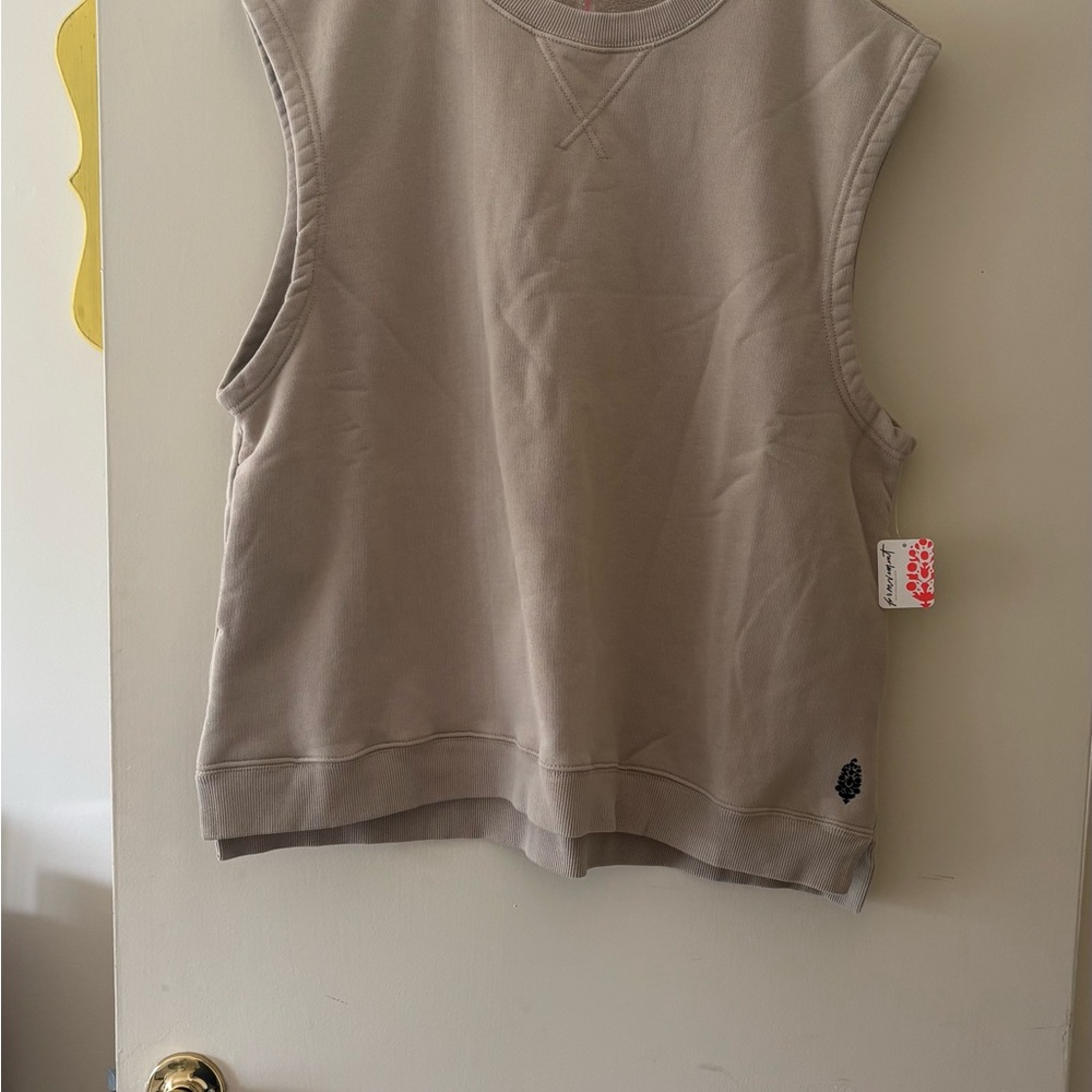 FreePeople movement Sleeveless taupe sweatshirt.
